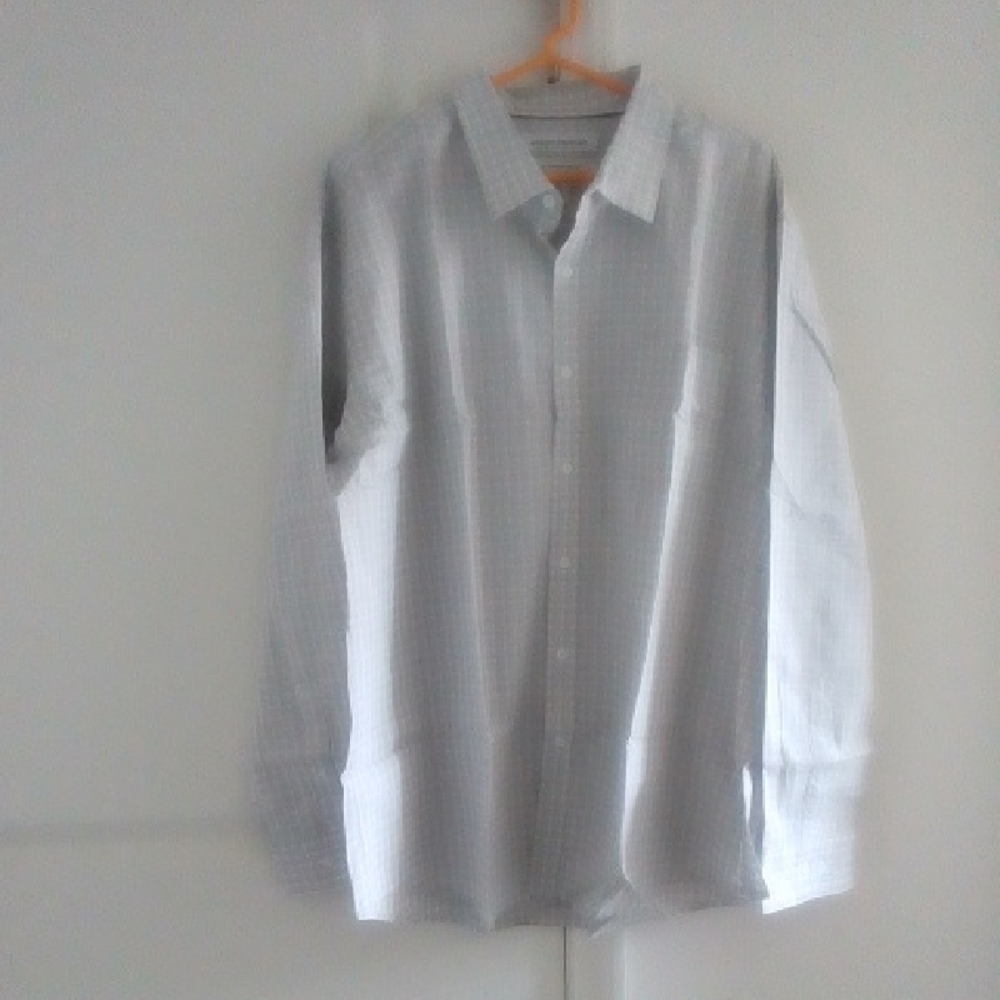 Amazon Essentials Men's Checkered Casual Button Down Shirt